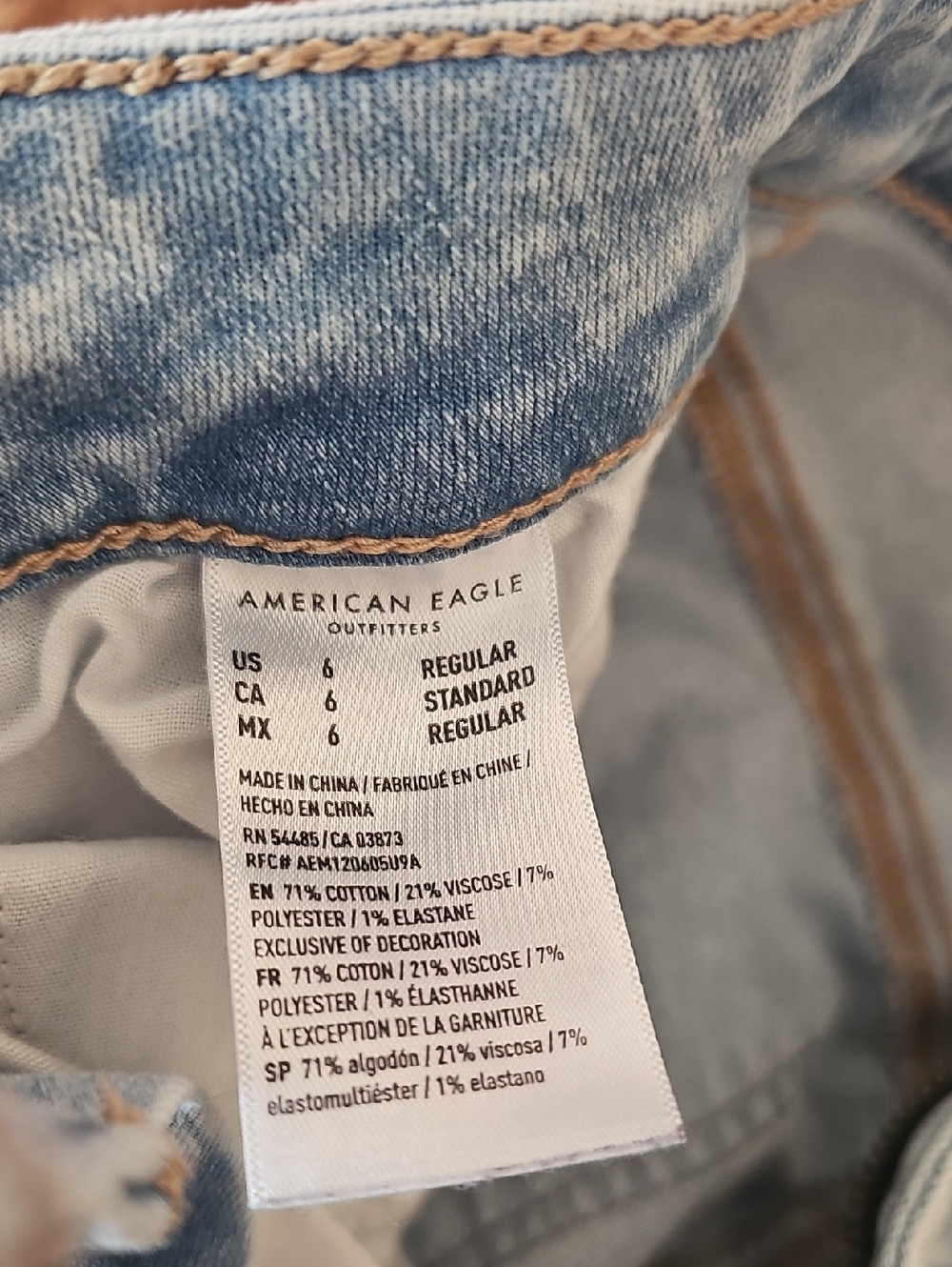 American Eagle Light Wash Distressed Women’s Jeans - Size 6 High-Rise Jeggings - Picture 7 of 8